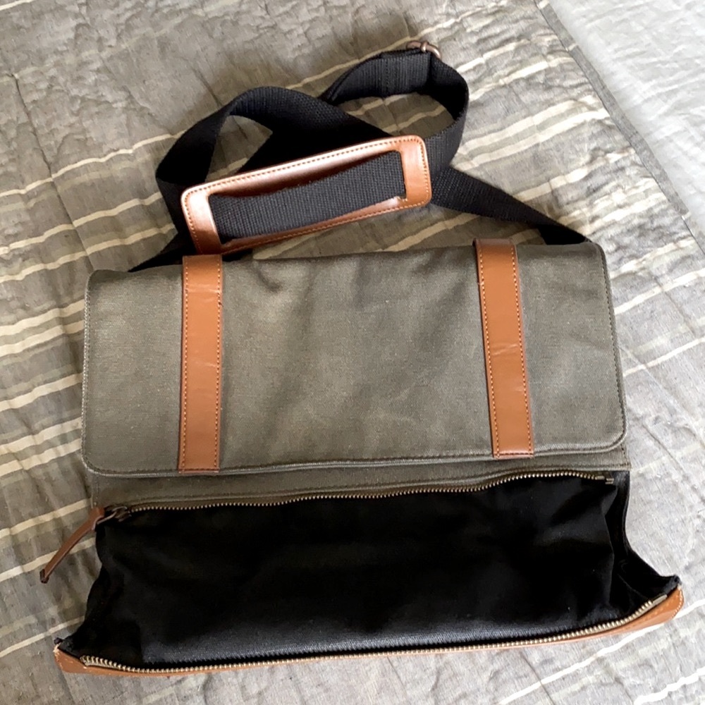 Zara Man Messenger Bag